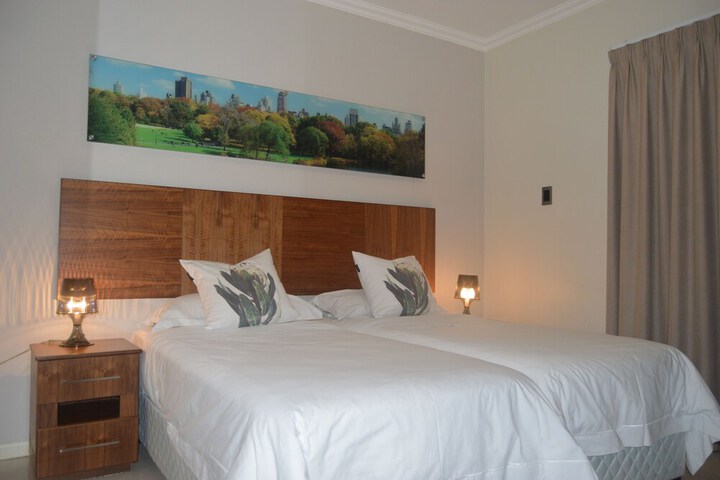 Room 6 of 51