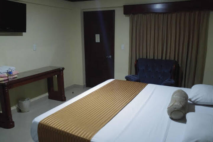HOTEL TOLEDO
