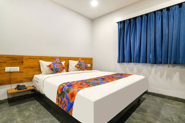 Room 15 of 22