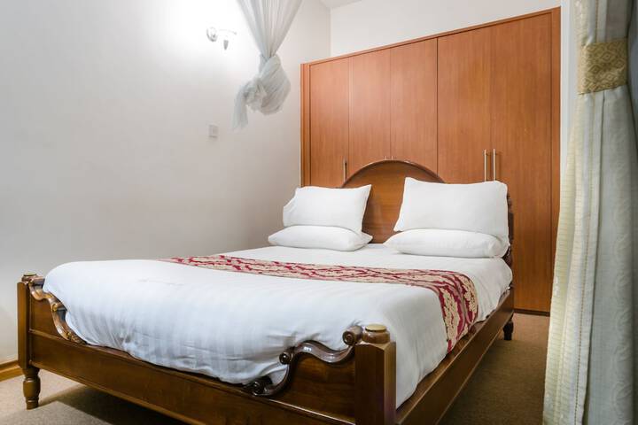 Room 10 of 39