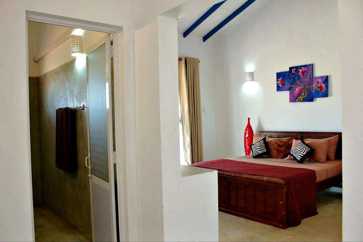 Room 16 of 50