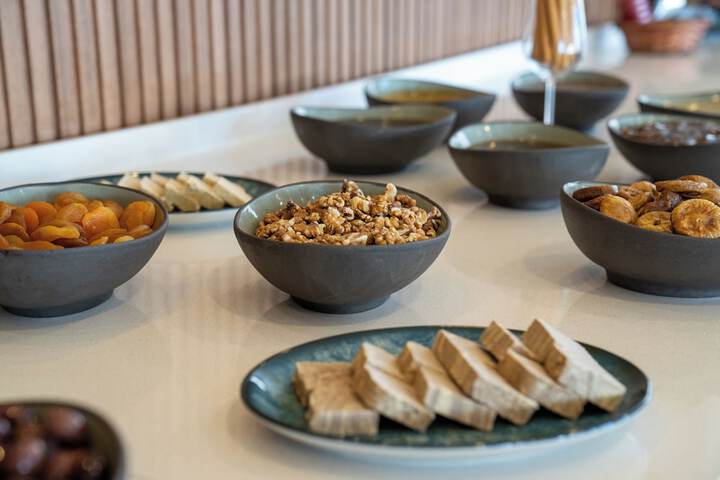 Dining 43 of 68