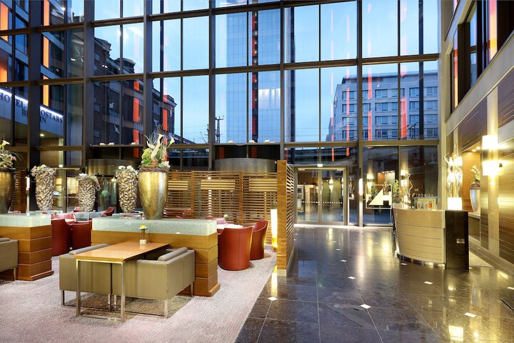 Guest Lobby