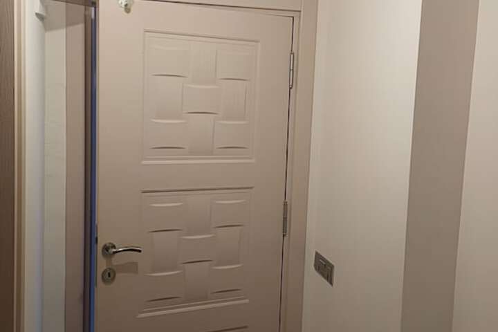 Room 8 of 36