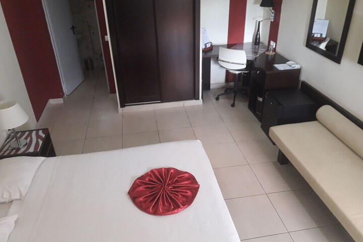 Room 7 of 39