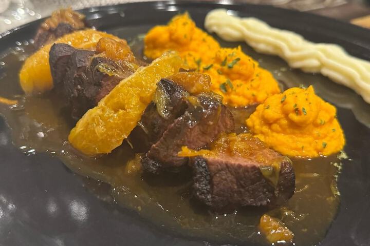 Dining 95 of 158