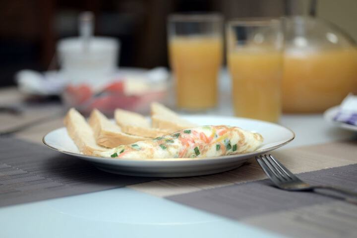 Breakfast/Coffee Service 12 of 17
