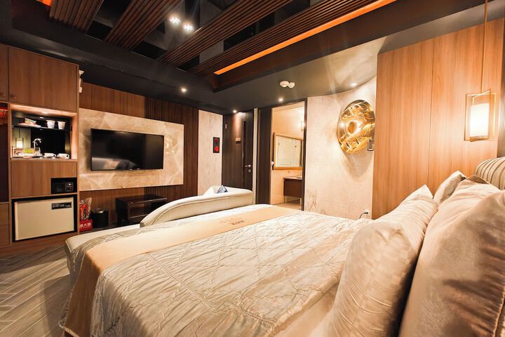 Room 48 of 88