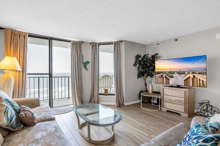 Huge Oceanfront End Unit Top Location with Pool in Myrtle Beach, SC