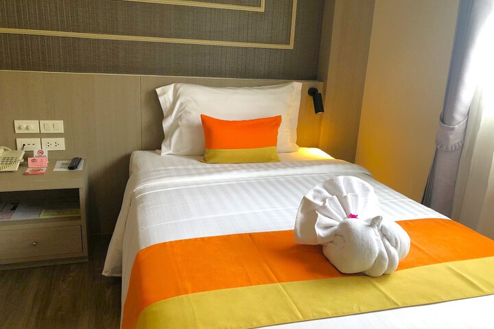 Room 32 of 150