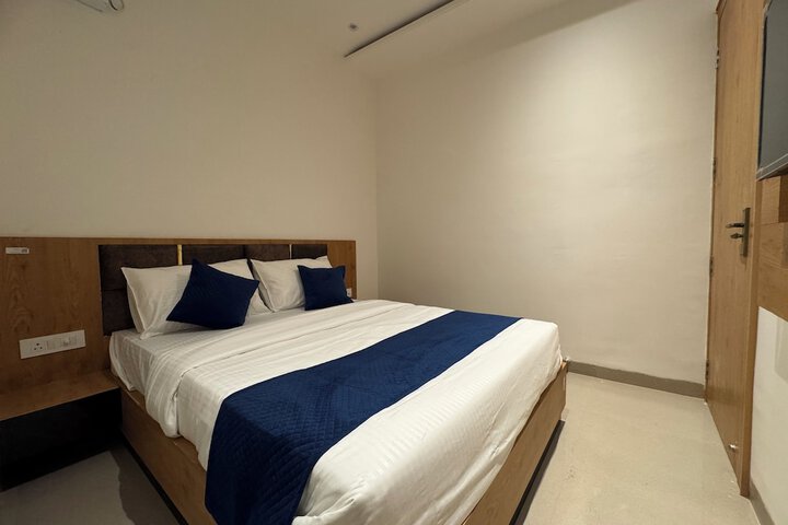Room 18 of 35