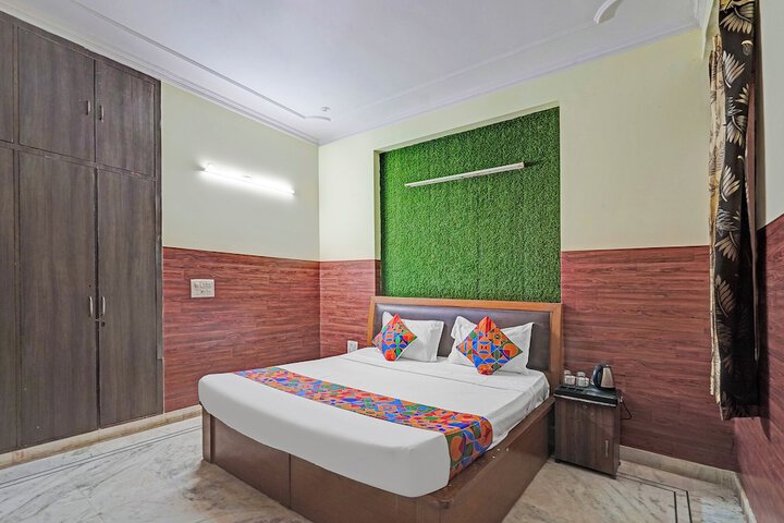 Room 21 of 26