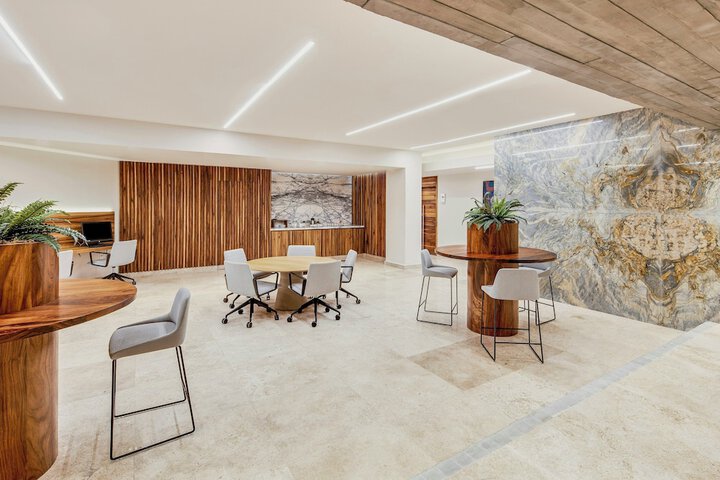 Business Center 128 of 164
