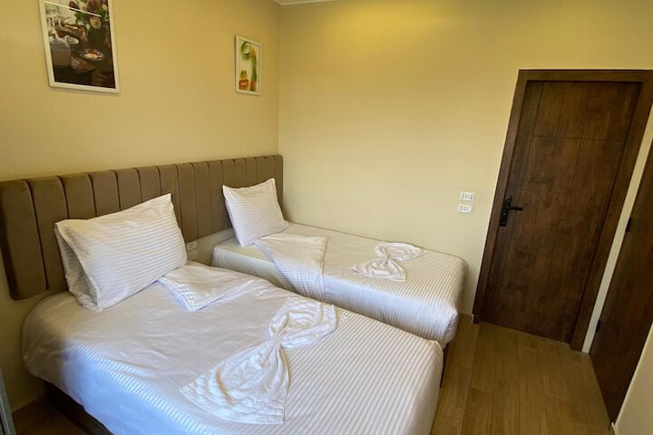 Room 26 of 109