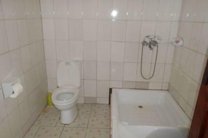 Room 4 of 22
