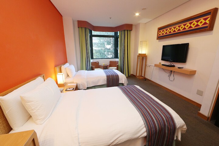 Room 7 of 37