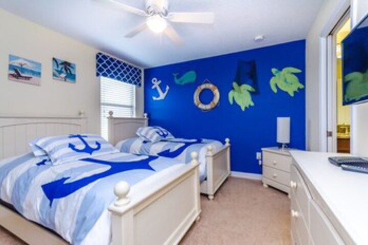 Room 25 of 25