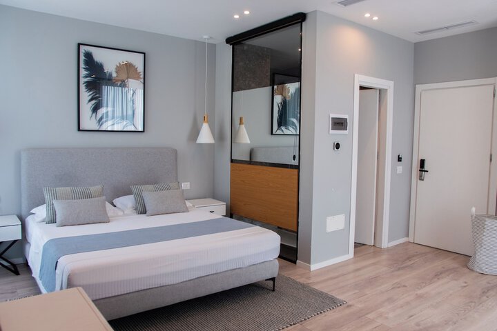 Room 18 of 45