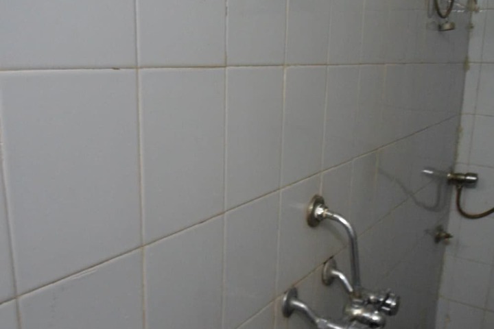 Room 17 of 22