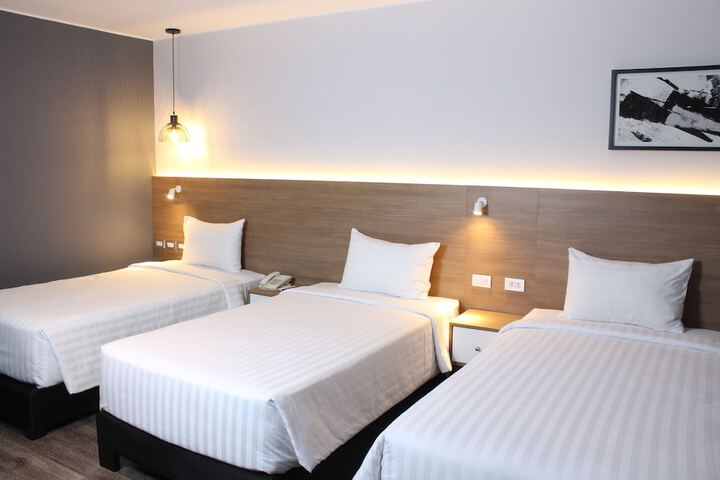 Room 7 of 37