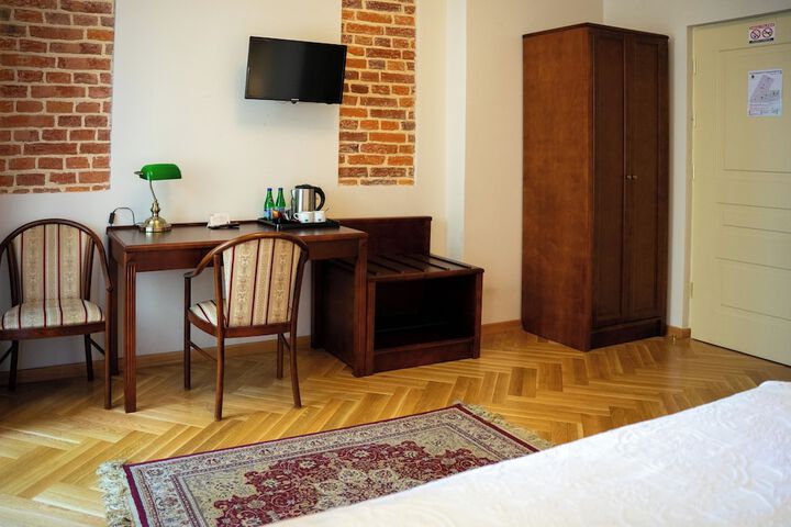 Room 20 of 50