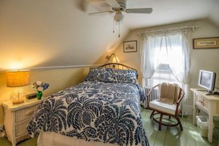 Room 45 of 74