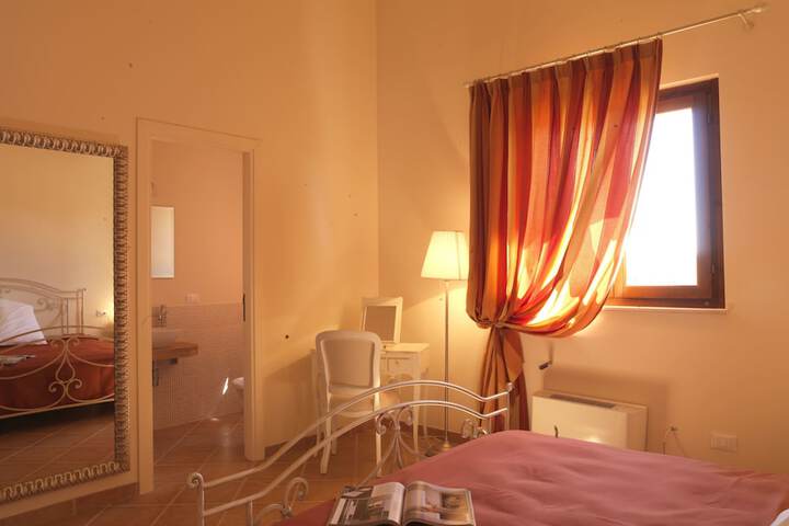 Room 15 of 16
