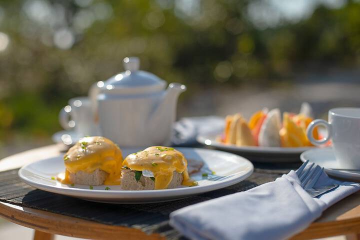 Breakfast/Coffee Service 26 of 38