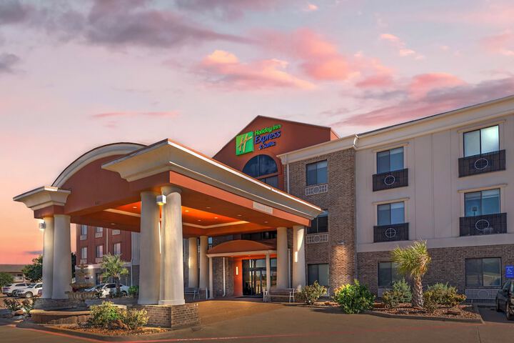 Hotel 52 of 53