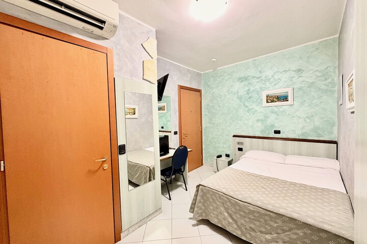Room 17 of 45
