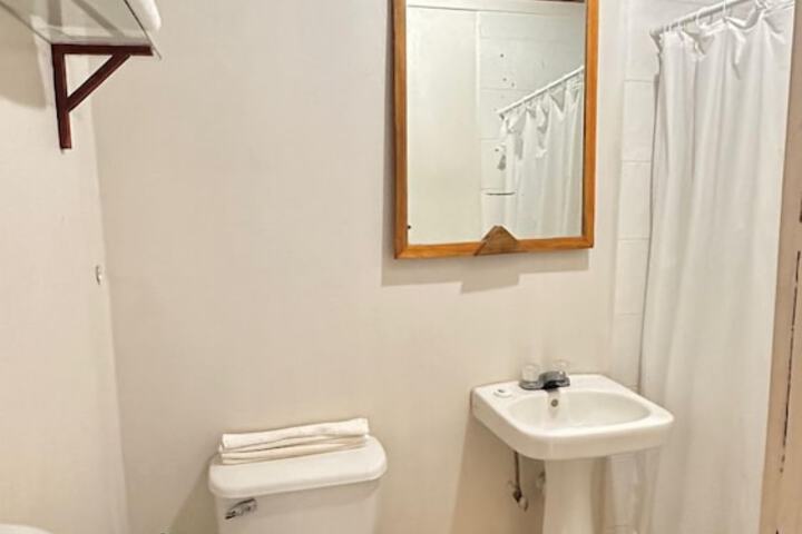 Room 3 of 5