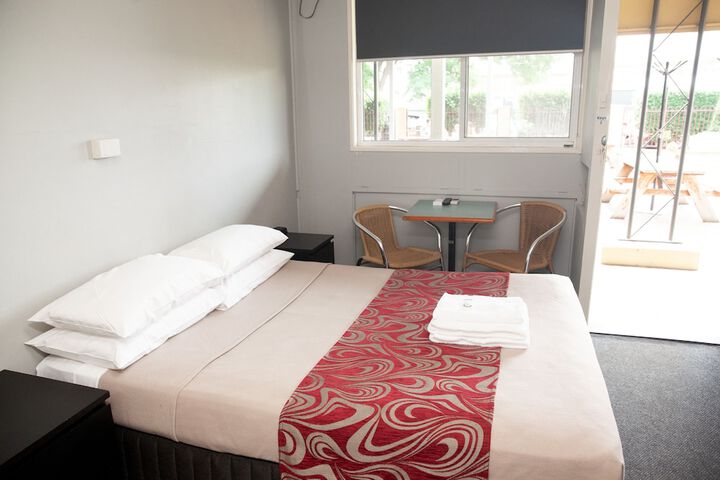 Room 4 of 46