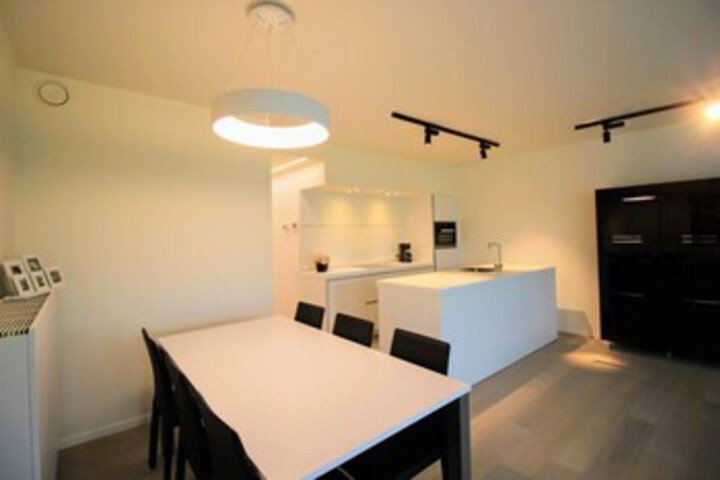 Room 11 of 26