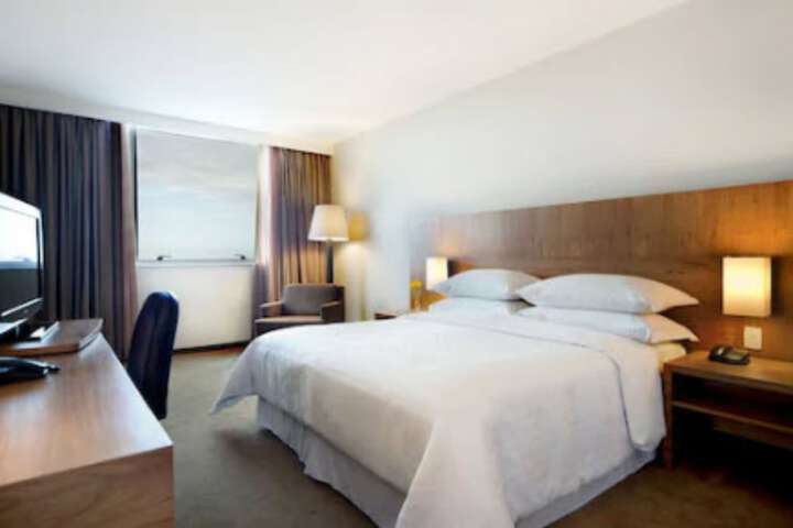 Room 9 of 52