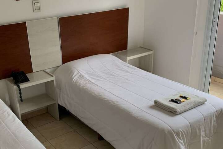 Room 9 of 20