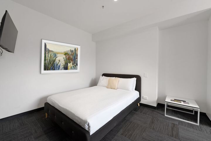 Room 19 of 40
