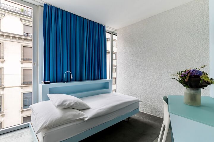 Room 15 of 31