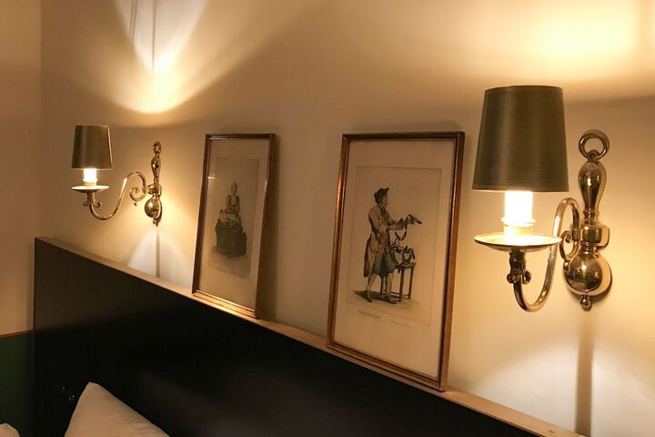 Room 3 of 63