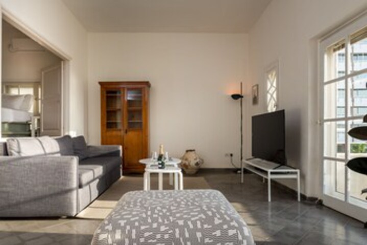 Room 16 of 20