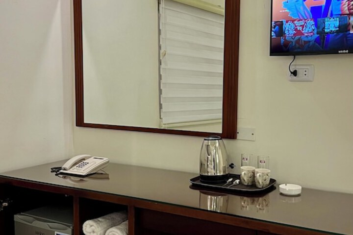 Room 16 of 29