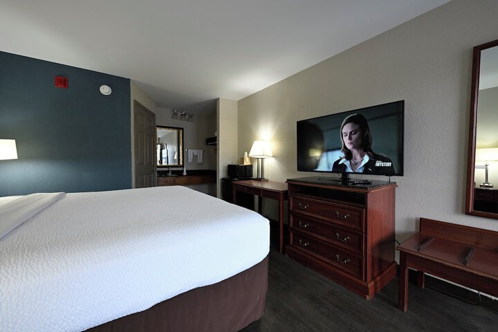 Room 11 of 31