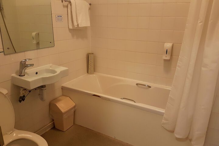 Room 13 of 23