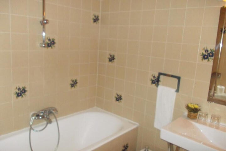 Bath Interior