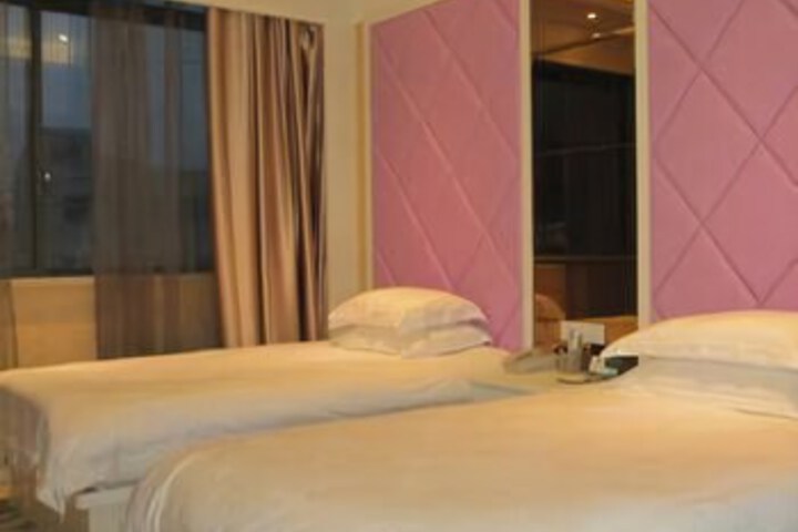 Room 5 of 5