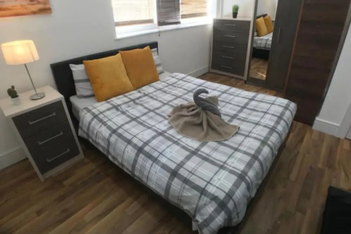 Room 3 of 11