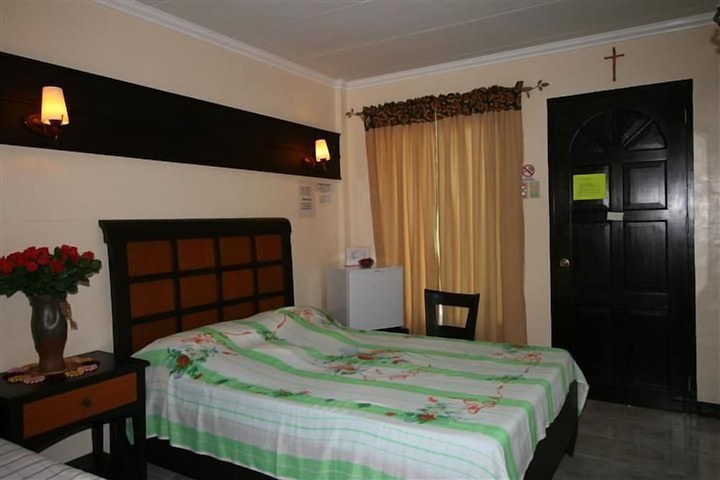 Room 7 of 51