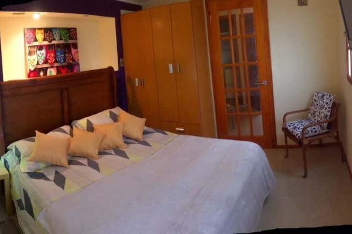 Room 3 of 7