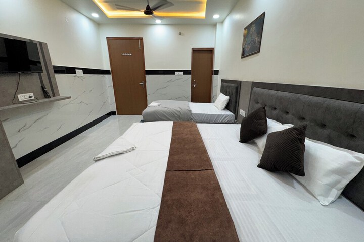 Room 28 of 57