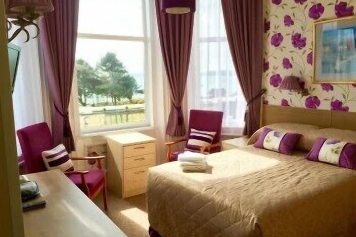 Room 26 of 70