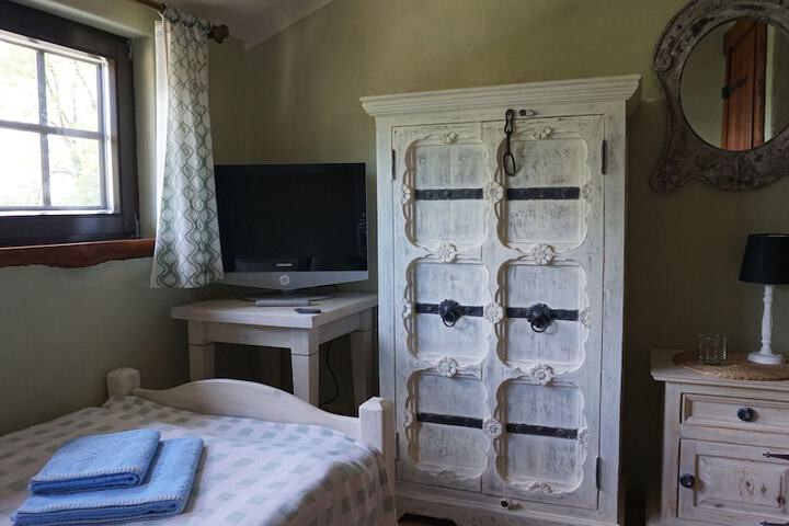 Room 64 of 155